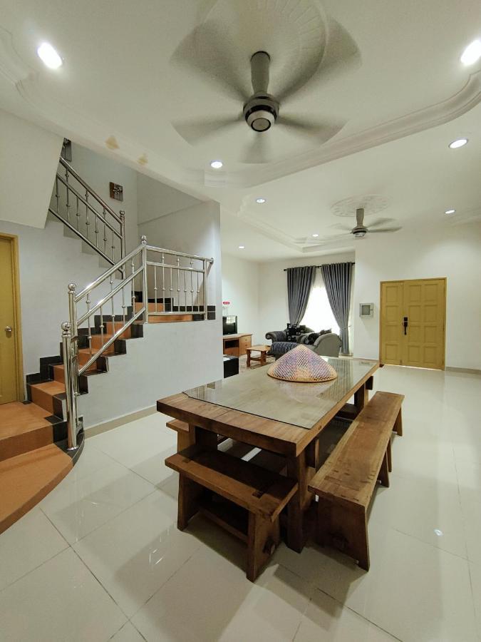 Homestay Roma Suite Kuala Terengganu Zewnętrze zdjęcie