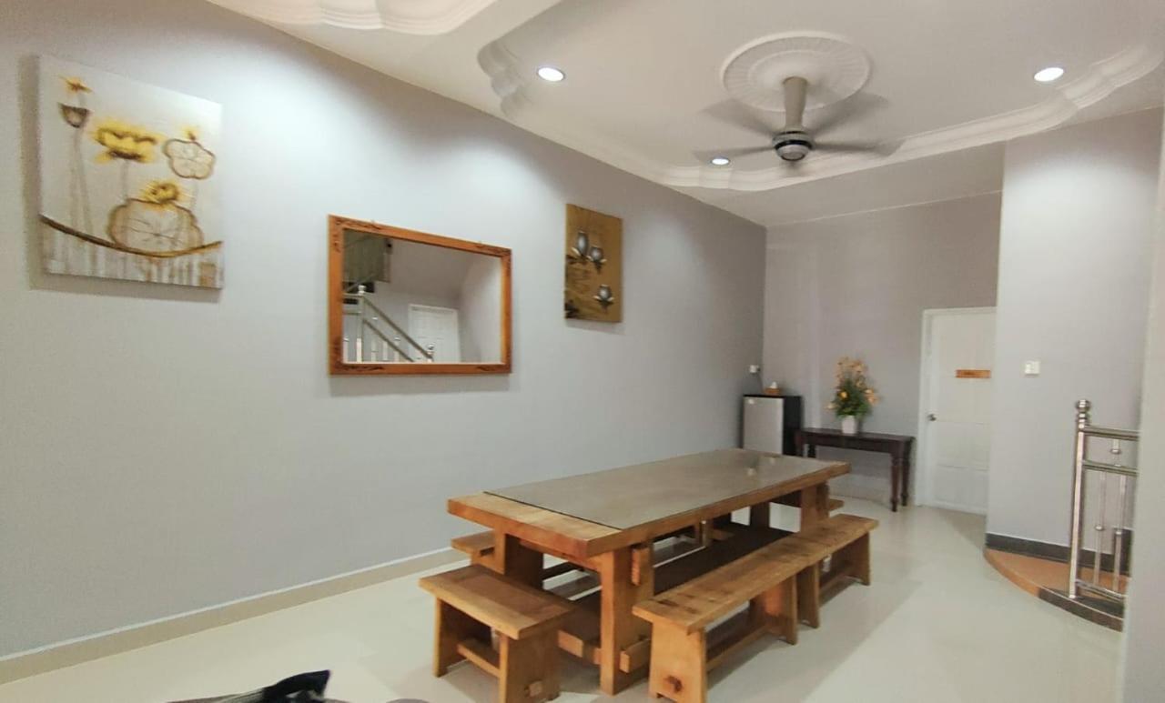 Homestay Roma Suite Kuala Terengganu Zewnętrze zdjęcie